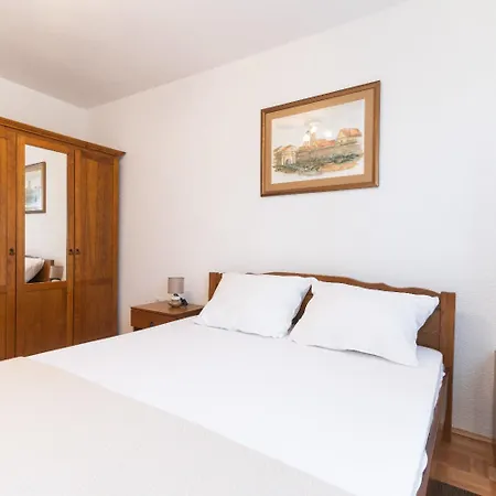 Apartment Tiho *