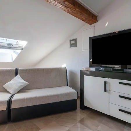 Apartment Tiho Preko