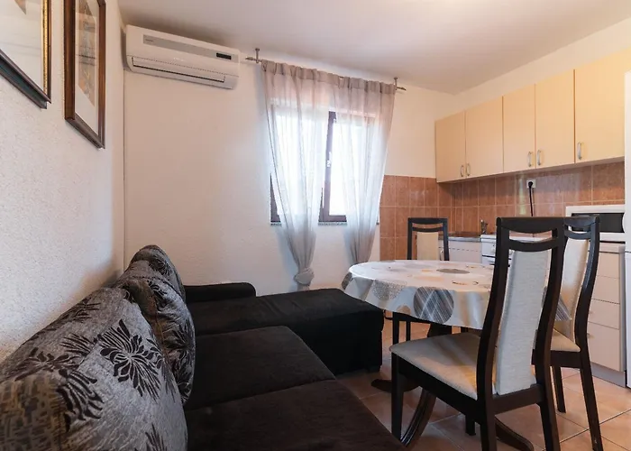 Apartament Tiho *