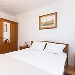 Apartment Tiho *