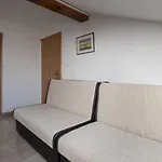 Tiho * Preko